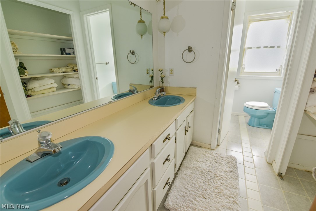 13625 Butternut Road Burton, OH 44021 - Photo 11 of 19
