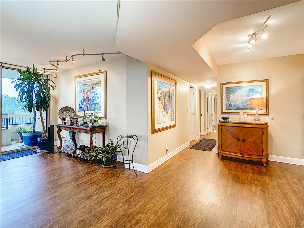 23200 Camino Del Mar, Unit 608 Boca Raton, FL 33433 - Photo 17 of 54 Foyer