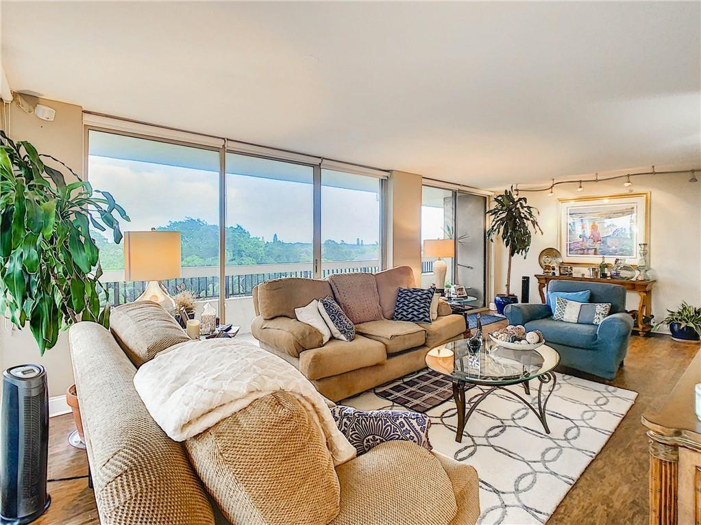 23200 Camino Del Mar, Unit 608 Boca Raton, FL 33433 - Photo 20 of 54 Living Room
