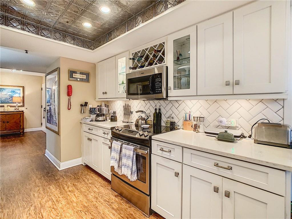 23200 Camino Del Mar, Unit 608 Boca Raton, FL 33433 - Photo 25 of 54 Kitchen