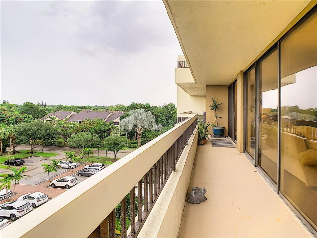 23200 Camino Del Mar, Unit 608 Boca Raton, FL 33433 - Photo 44 of 54 Balcony