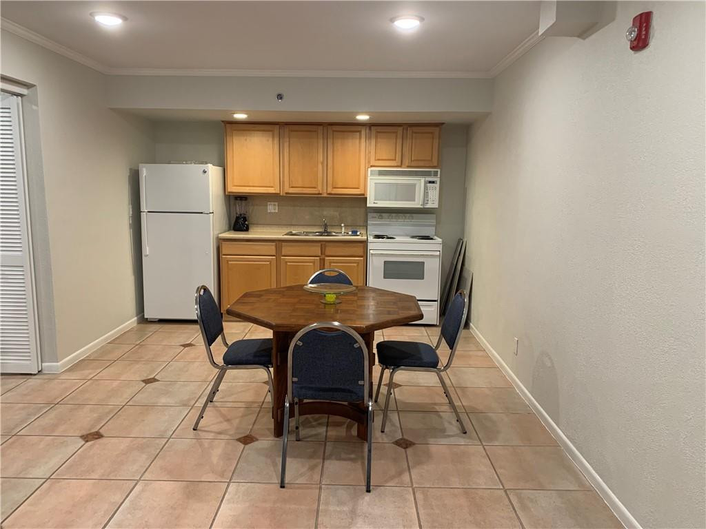 23200 Camino Del Mar, Unit 608 Boca Raton, FL 33433 - Photo 48 of 54 Kitchen in Community Room