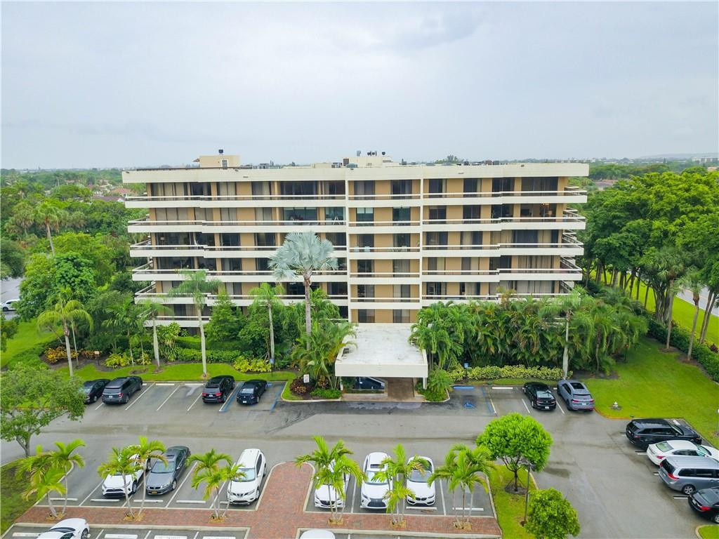 23200 Camino Del Mar, Unit 608 Boca Raton, FL 33433 - Photo 10 of 54 Looking from North to South