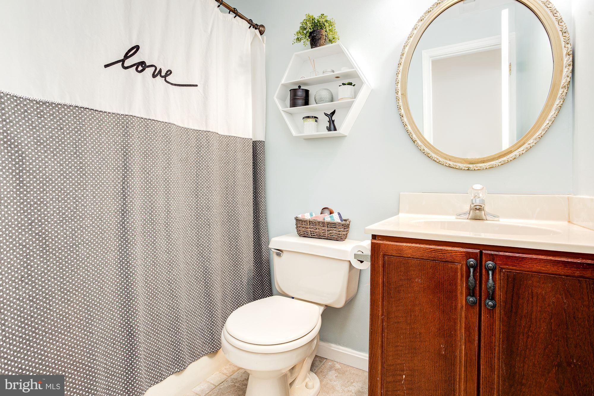 6527 Rimrock Road New Market, MD 21774 - Photo 18 of 32 Full Bath