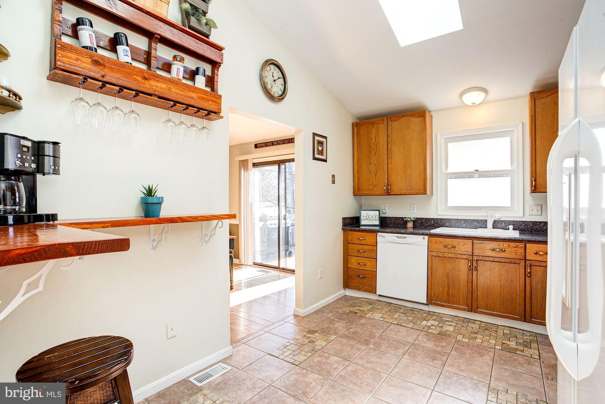 6527 Rimrock Road New Market, MD 21774 - Photo 5 of 32 Kitchen
