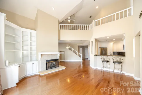 $859,000 | 17925 Kings Point Drive, Unit B, Cornelius, NC 28031