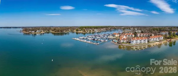 $859,000 | 17925 Kings Point Drive, Unit B, Cornelius, NC 28031