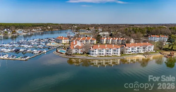 $859,000 | 17925 Kings Point Drive, Unit B, Cornelius, NC 28031