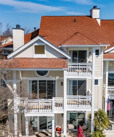 $859,000 | 17925 Kings Point Drive, Unit B, Cornelius, NC 28031