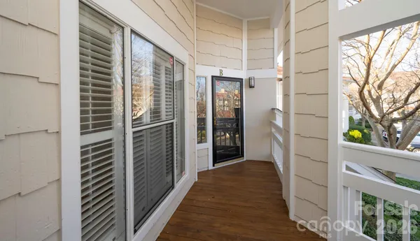 $859,000 | 17925 Kings Point Drive, Unit B, Cornelius, NC 28031