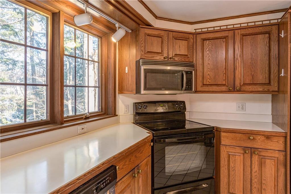 74 Woodfield Road Portland, ME 04102 - Photo 12 of 33 Photo