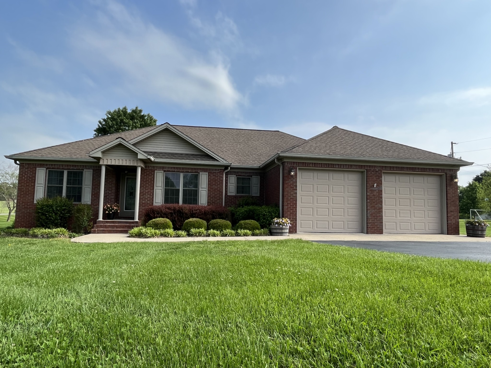 1960 Riverbend Road Hopkinsville, KY 42240 - Photo 2 of 46 Gallery Image 2