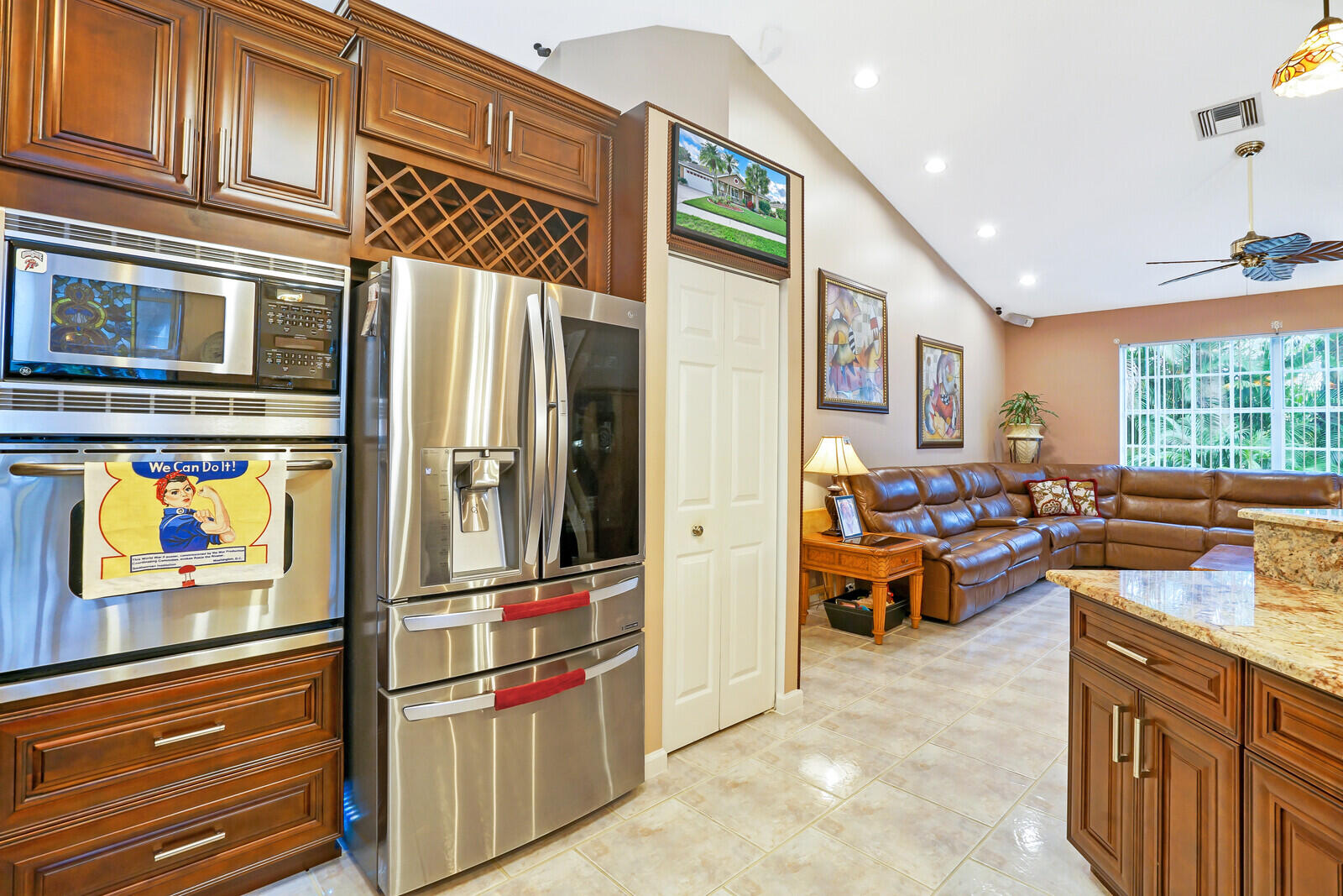 109 Nottingham Road Royal Palm Beach, FL 33411 - Photo 13 of 41 14_Image_14_mls