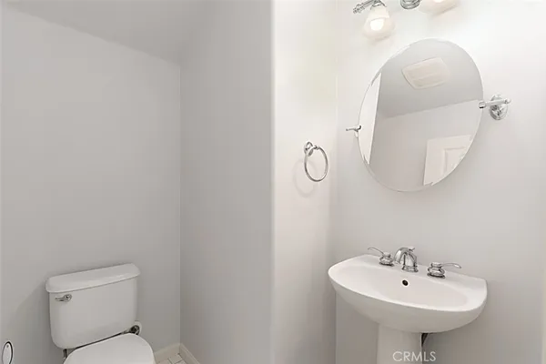 $4,050 | 8 Iceberg Rose, Irvine, CA 92620