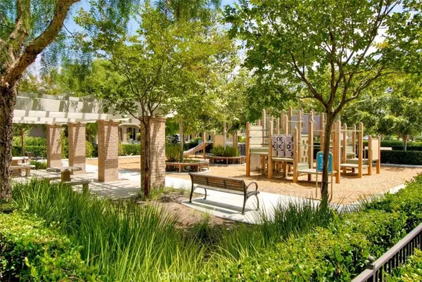 $4,050 | 8 Iceberg Rose, Irvine, CA 92620