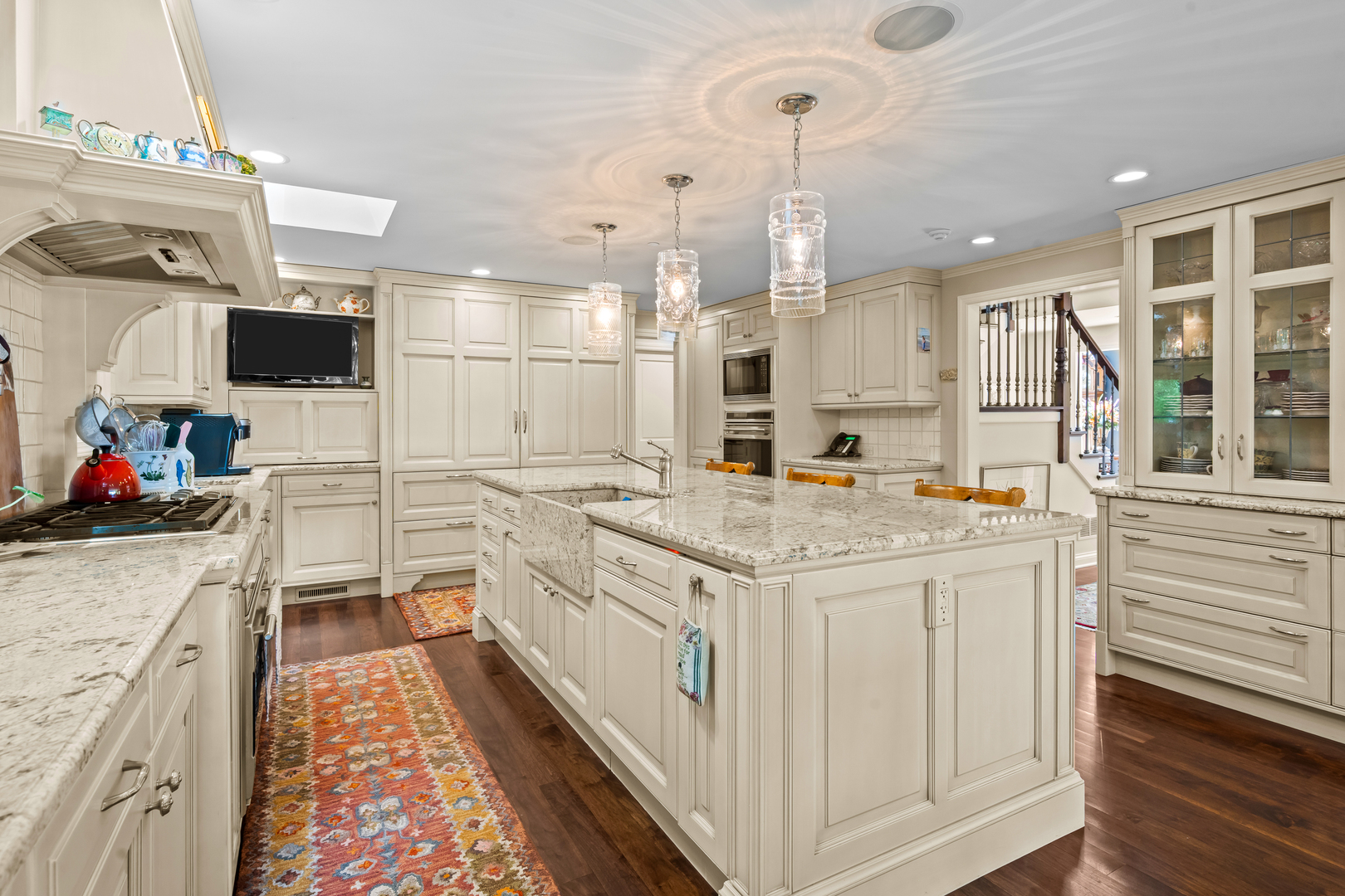 699 Bluff Road Lake Bluff, IL 60044 - Photo 8 of 36