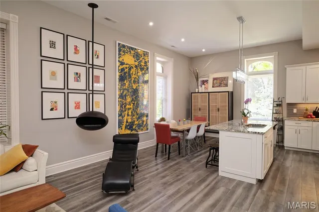 $375,000 | 2330 South 12th Street, Unit 102, St. Louis, MO 63104