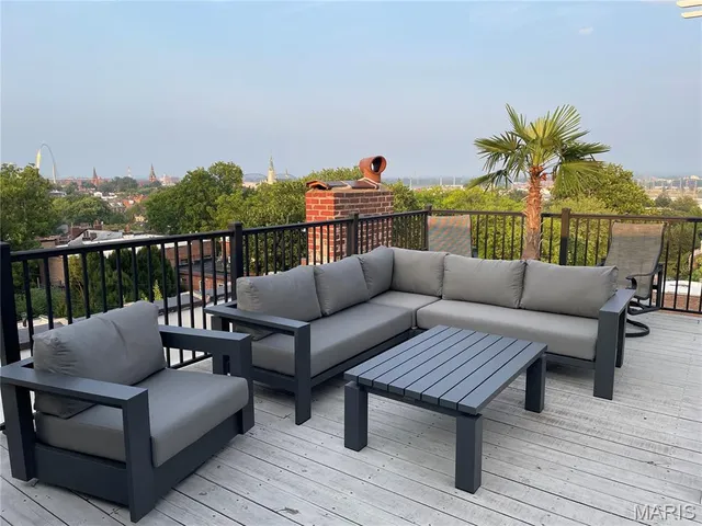 $375,000 | 2330 South 12th Street, Unit 102, St. Louis, MO 63104