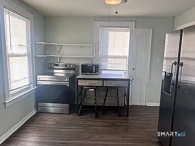 30 Warren Lane Windsor, CT 06095 - Photo 2 of 13