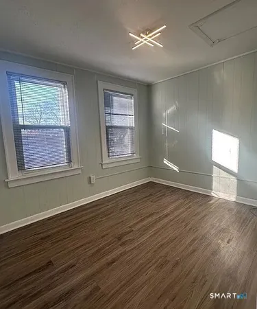 $2,200 | 30 Warren Lane, Windsor, CT 06095