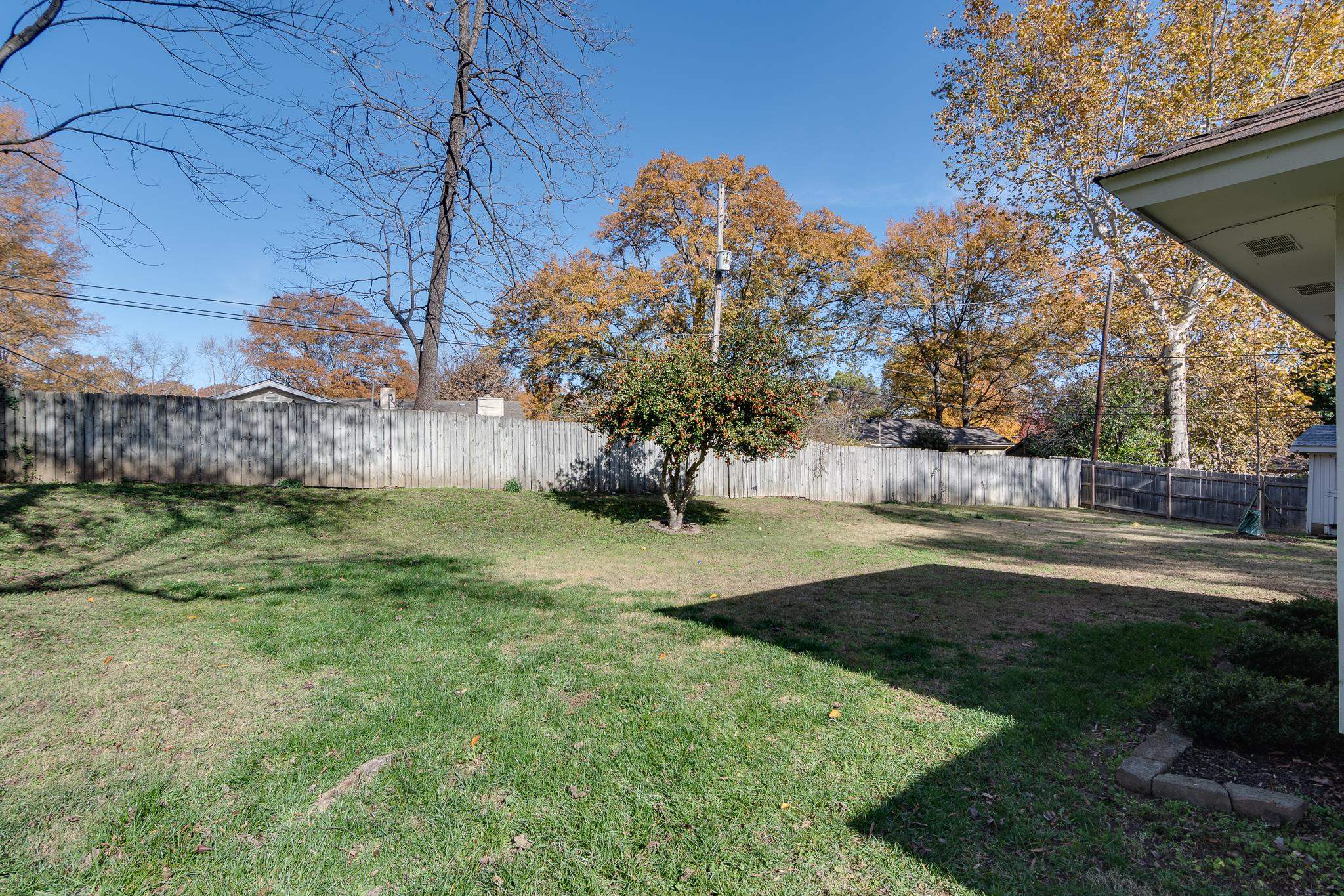 4200 Chickasaw Road Memphis, TN 38117 - Photo 21 of 22 Gallery Image 21