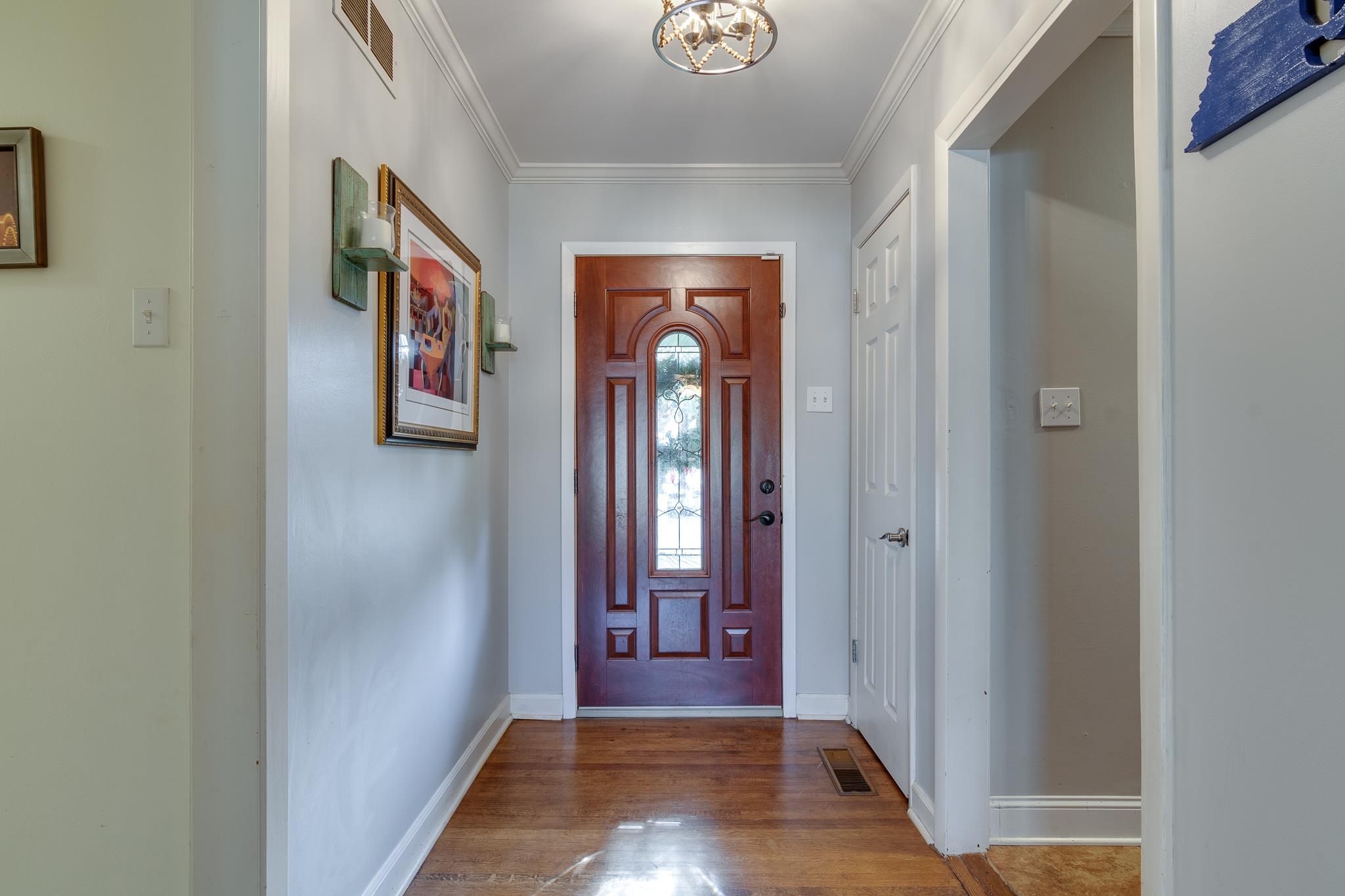 4200 Chickasaw Road Memphis, TN 38117 - Photo 3 of 22 Gallery Image 3