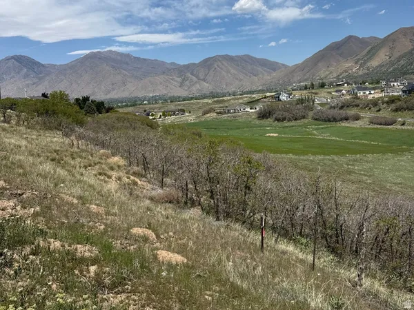 $570,000 | 3361 South 400th West, Unit 260, Mapleton, UT 84664