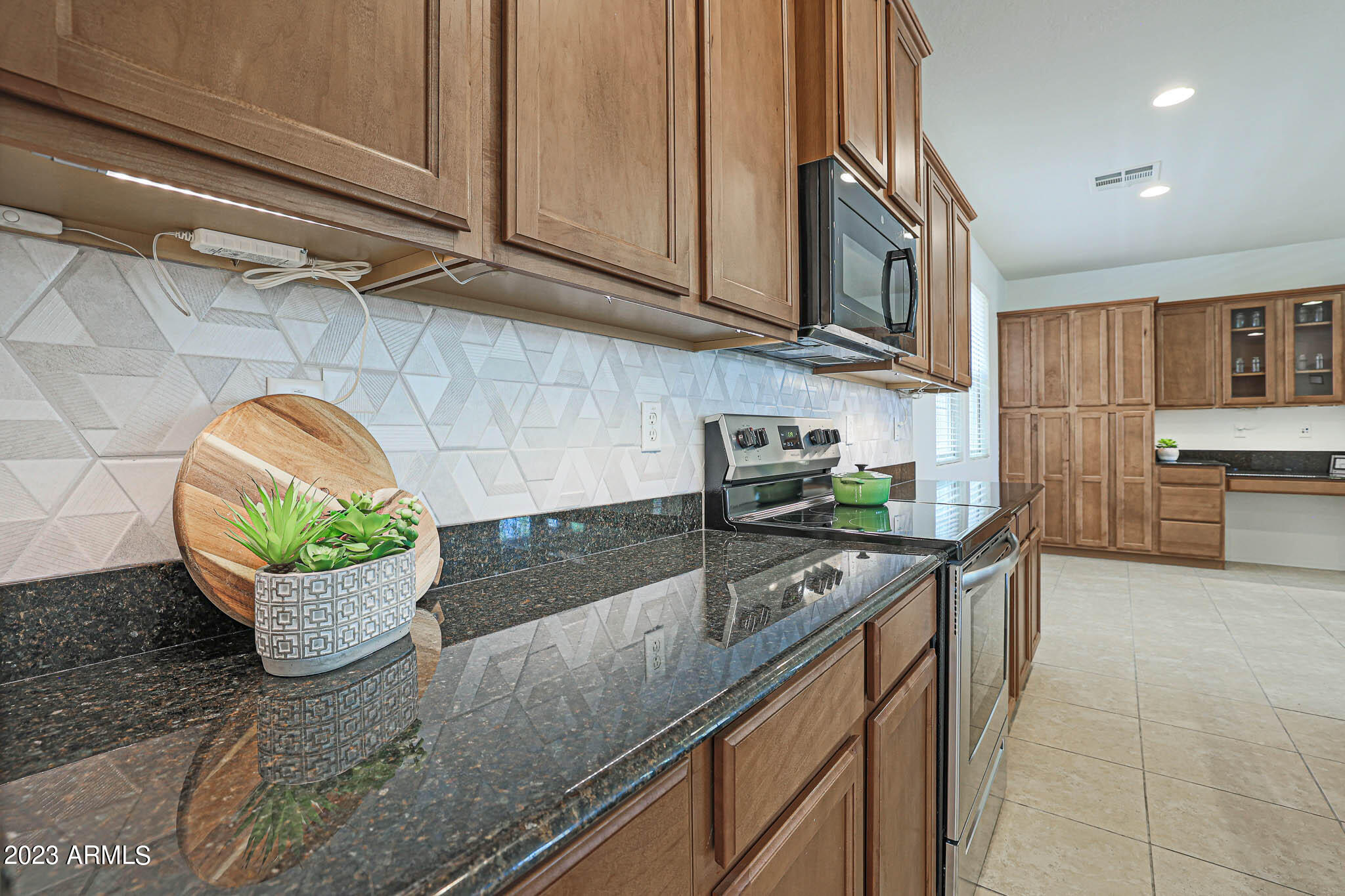 4085 North Point Ridge Road Buckeye, AZ 85396 - Photo 18 of 43 B (27)