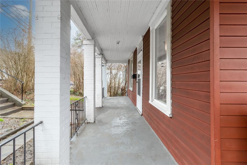 515 Noblestown Road Carnegie, PA 15106 - Photo 2 of 24