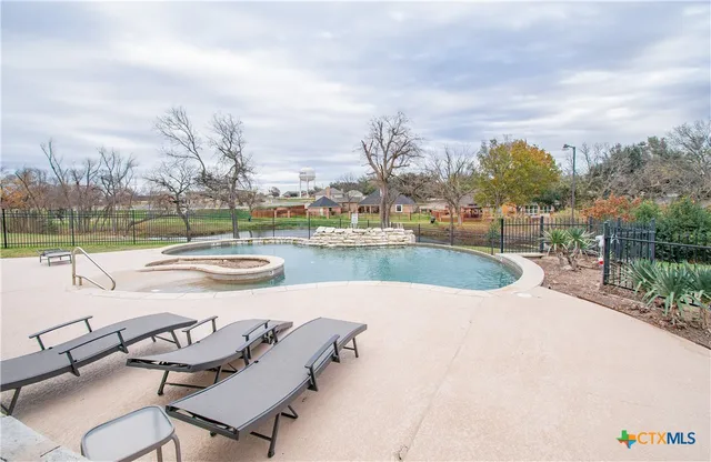 $369,000 | 4010 Creekview Trail, Temple, TX 76504