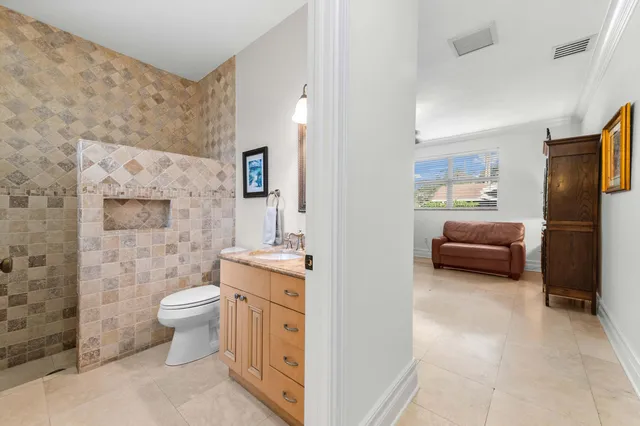 $1,700,000 | 746 West Palmetto Park Road, Boca Raton, FL 33486