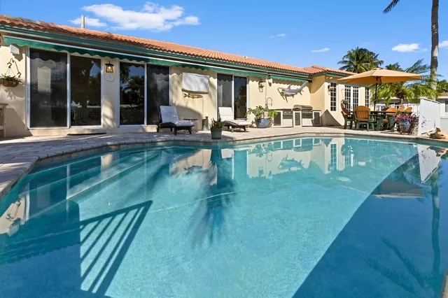 $1,700,000 | 746 West Palmetto Park Road, Boca Raton, FL 33486