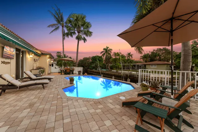 $1,700,000 | 746 West Palmetto Park Road, Boca Raton, FL 33486