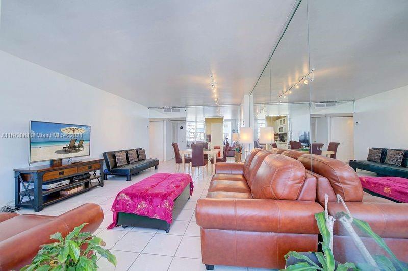 100 Lincoln Road, Unit 841 Miami Beach, FL 33139 - Photo 14 of 22 Gallery Image 14