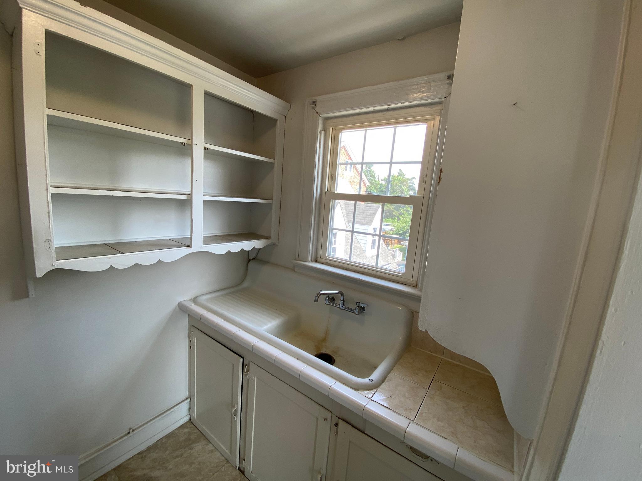 1003 Kenmore Avenue, Unit 3 Fredericksburg, VA 22401 - Photo 10 of 16 a utility room with washer and dryer