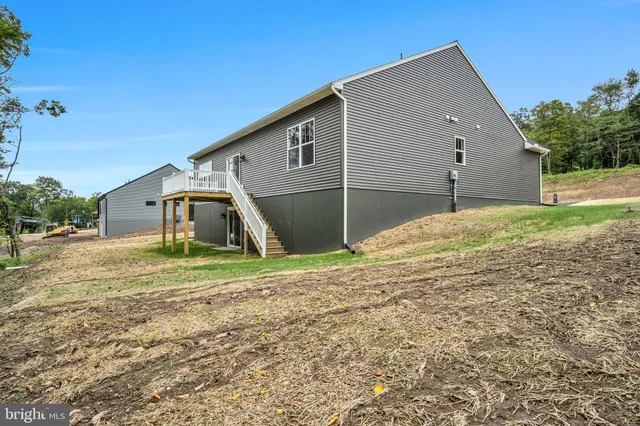 a house view with a backyard space