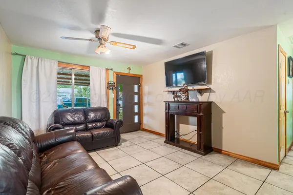 $90,000 | 1220 East Darby Avenue, Pampa, TX 79065