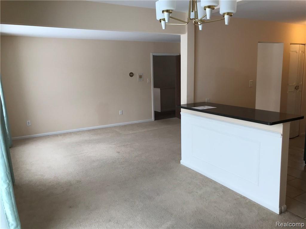 100 West Hickory Grove Road Bloomfield Hills, MI 48304 - Photo 9 of 21