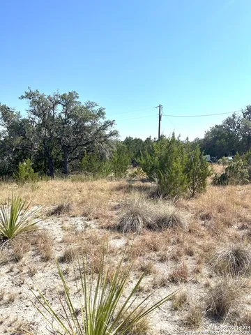 $89,900 | 137 Middle Road, Rio Frio, TX 78879