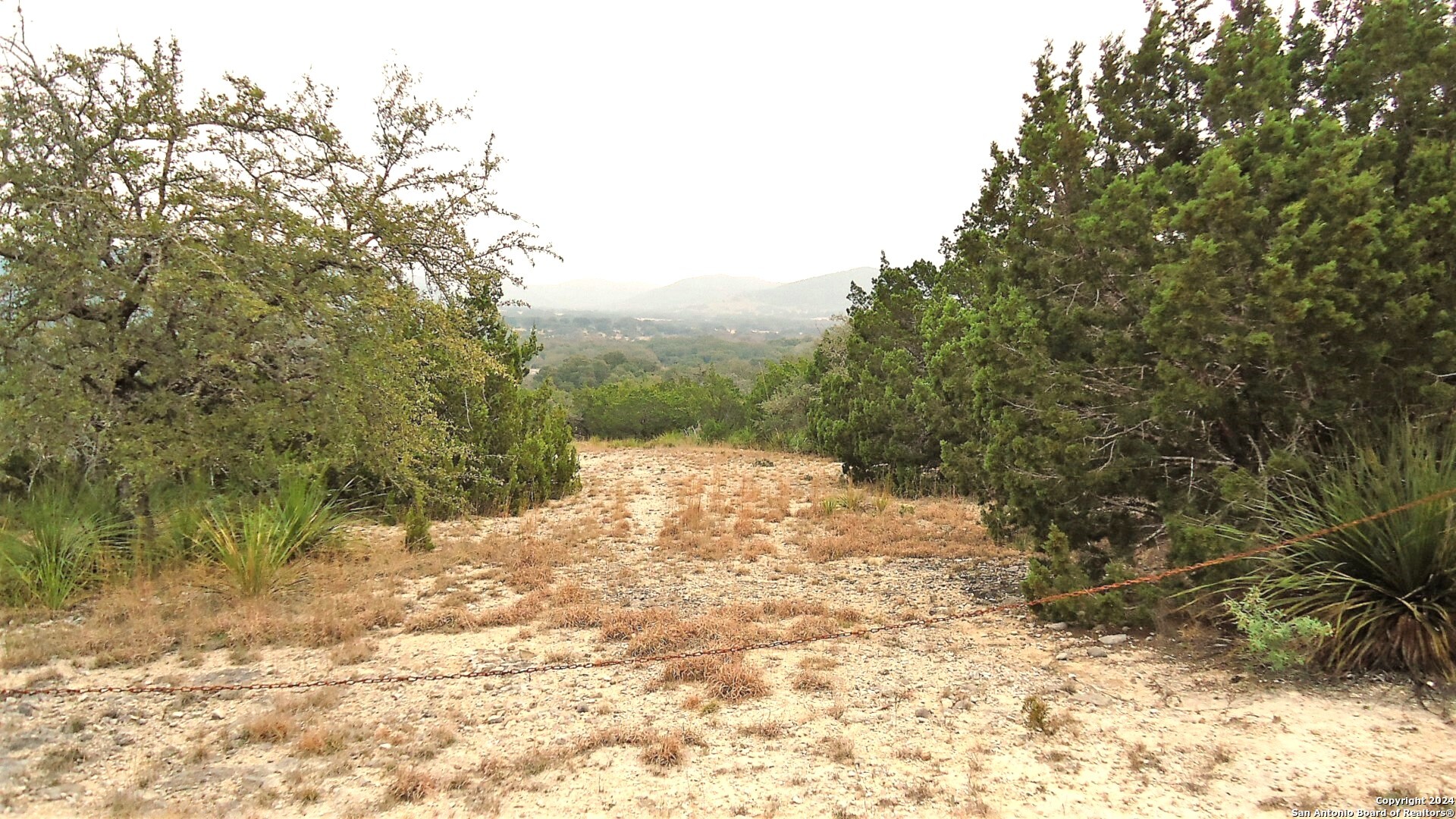 137 Middle Road Rio Frio, TX 78879 - Photo 15 of 29