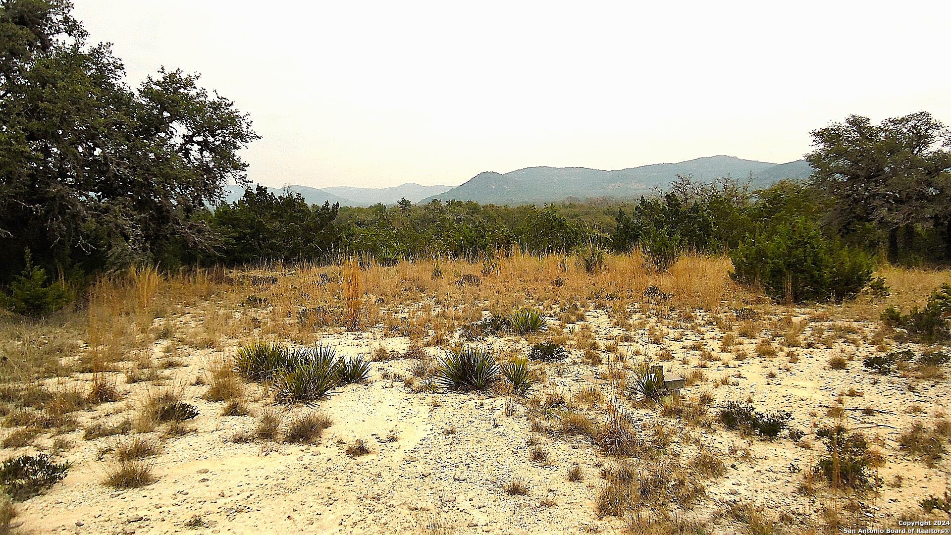 137 Middle Road Rio Frio, TX 78879 - Photo 20 of 29