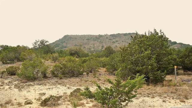 $89,900 | 137 Middle Road, Rio Frio, TX 78879