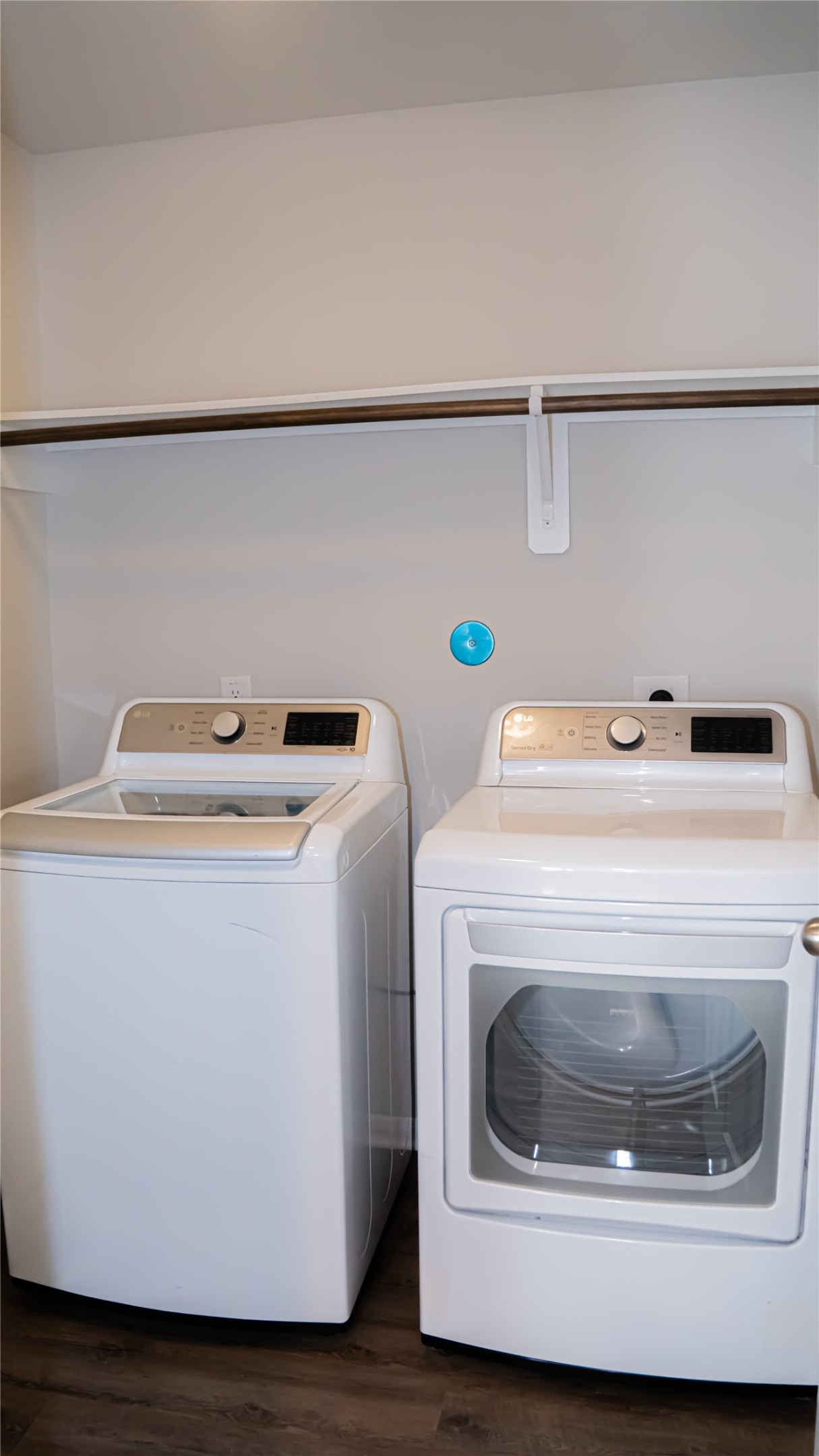 3323 Winchester Rnch Trail Katy, TX 77493 - Photo 19 of 22 Convenient and functional laundry area equipped with a washer and dryer,