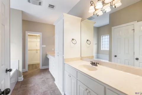$250,000 | 10184 Angela Drive, Denham Springs, LA 70706