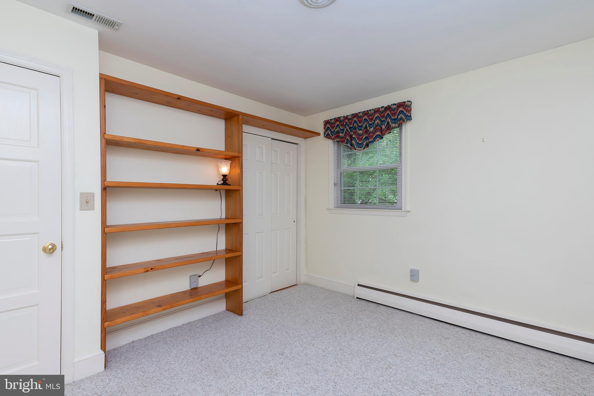 9890 Postwick Road Ellicott City, MD 21042 - Photo 20 of 41 Bedroom 3 (alt view)