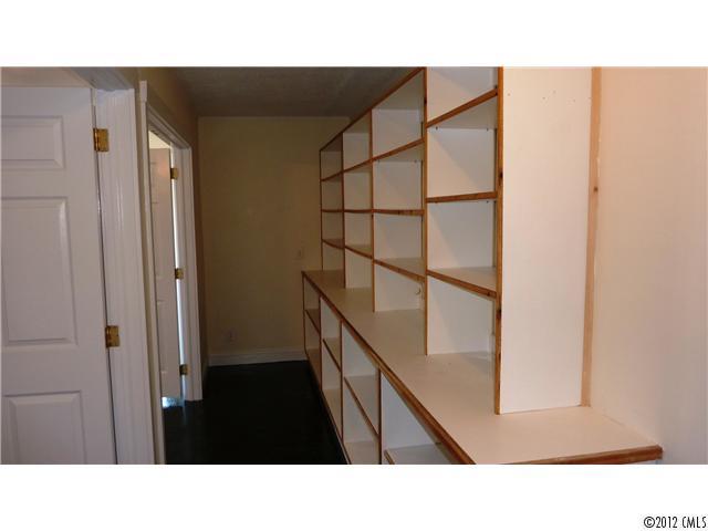 421 Fielding Road Charlotte, NC 28214 - Photo 13 of 16 Gallery Image 13