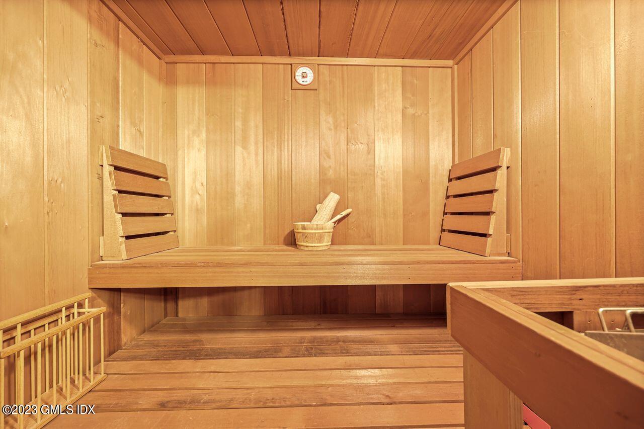 236 Riverside Avenue Riverside, CT 06878 - Photo 20 of 40 a bathroom with a bathtub and a shower