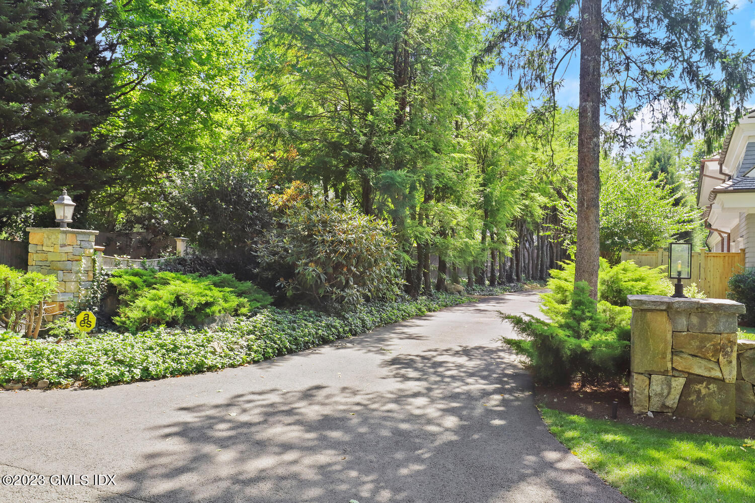 236 Riverside Avenue Riverside, CT 06878 - Photo 2 of 40