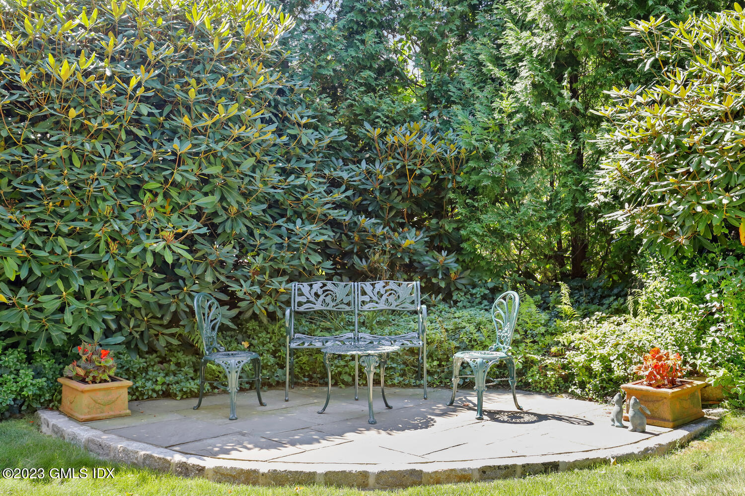 236 Riverside Avenue Riverside, CT 06878 - Photo 33 of 40 a outdoor view with a seating space