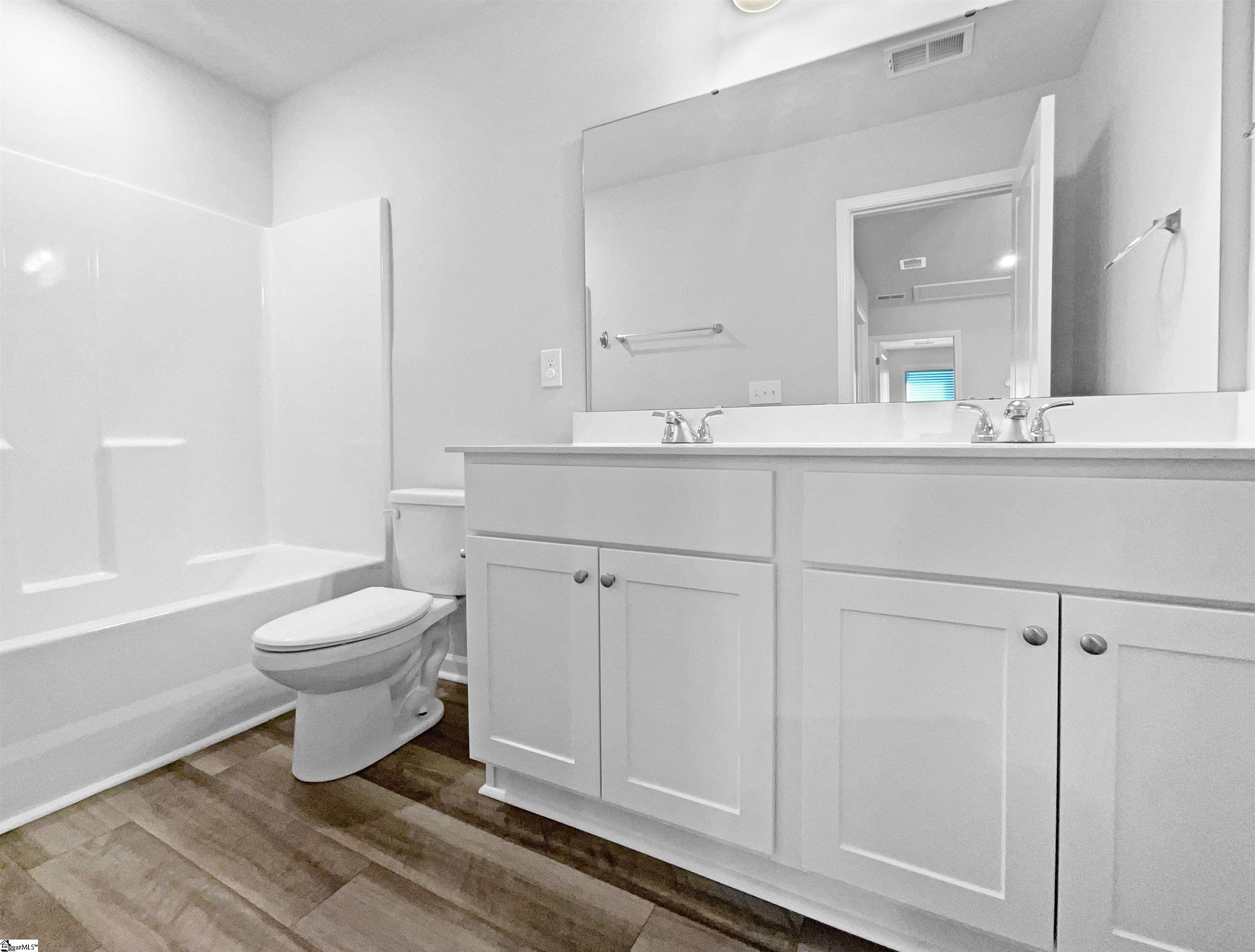 108 West Compass Way Easley, SC 29640 - Photo 5 of 21